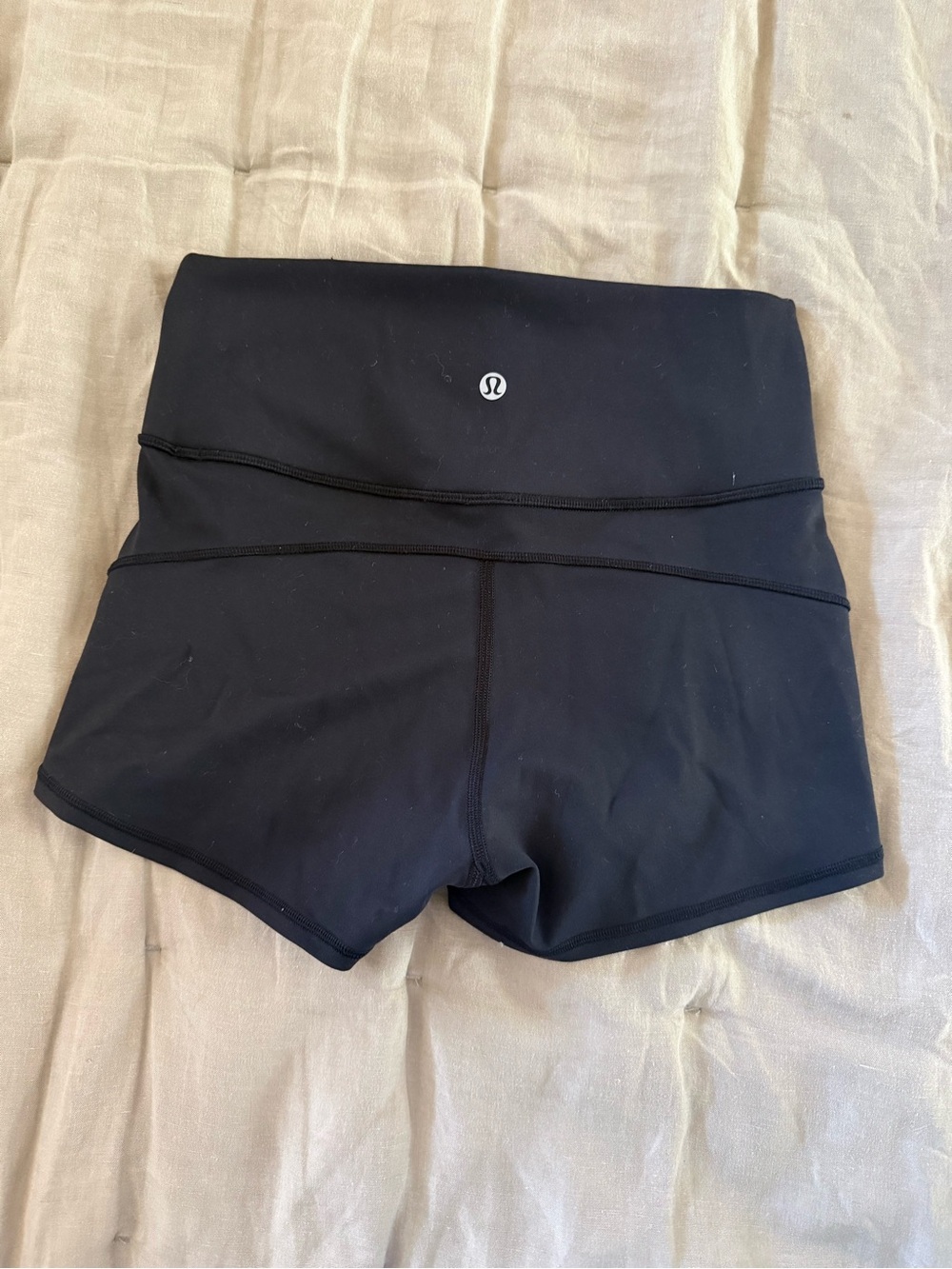 lululemon athletica Black shorts size 4 - Picture 1 of 2